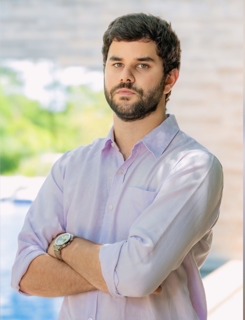 Corretor: João