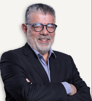 HUMBERTO MARTINS Casa Carambola