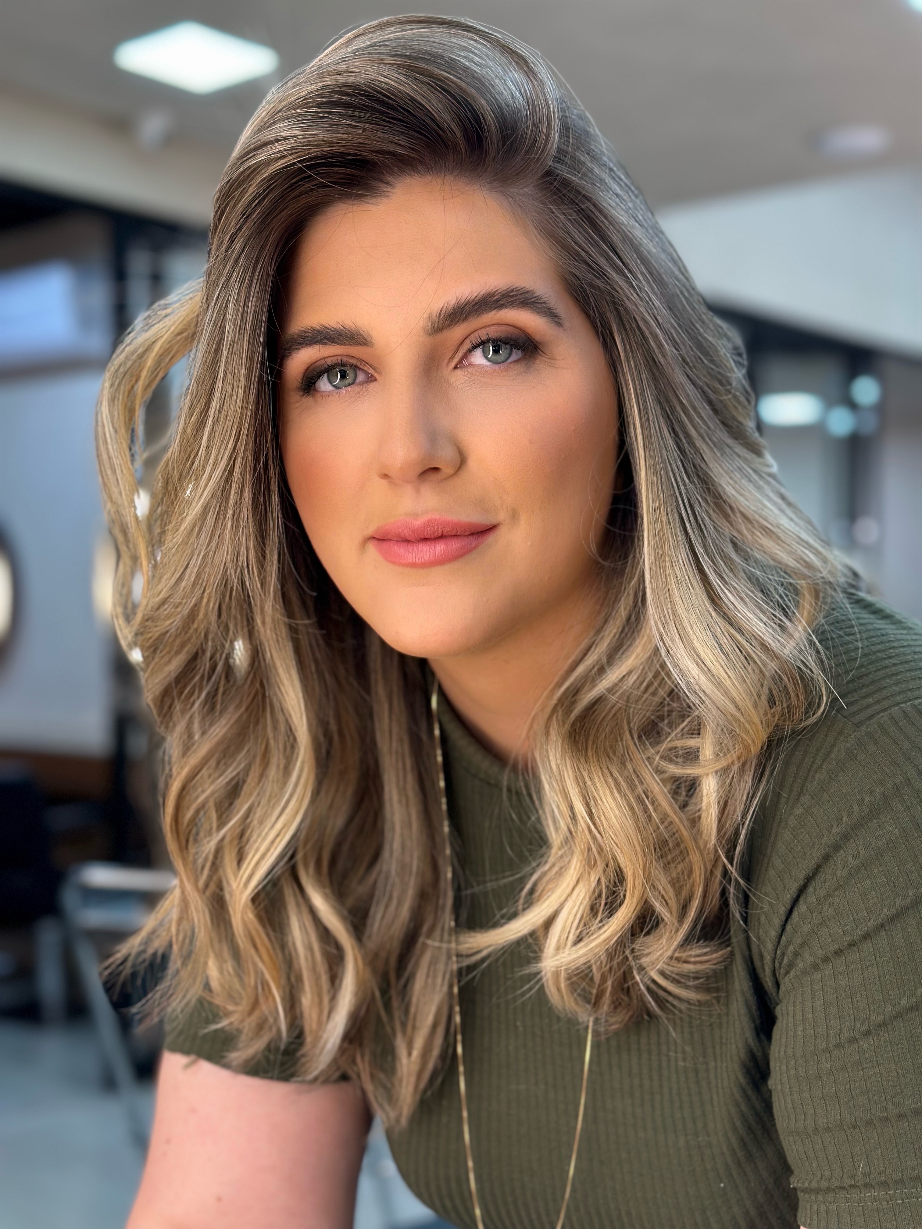 AMANDA FAVORITO Riala Imóveis