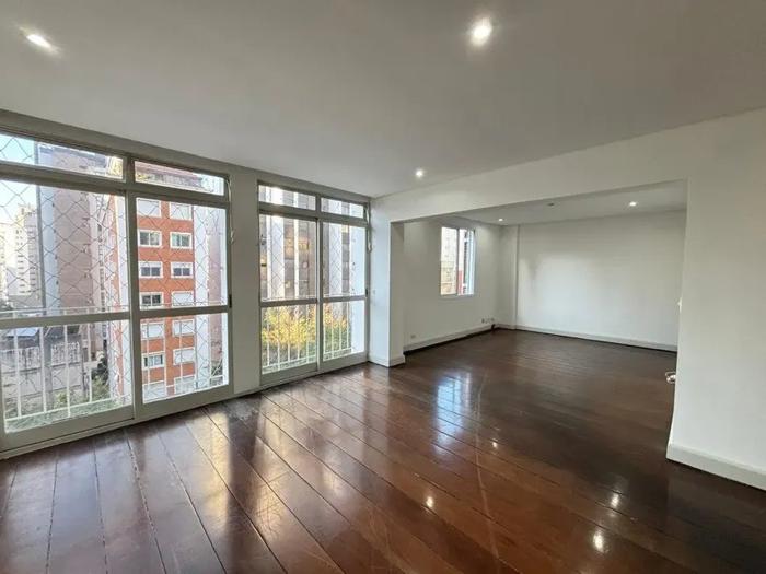 Vista Paulistana Imóveis | Apartamento com 148 m², 3 quartos sendo 1 suíte à venda no bairro Jardim Paulista. - VPNI2217